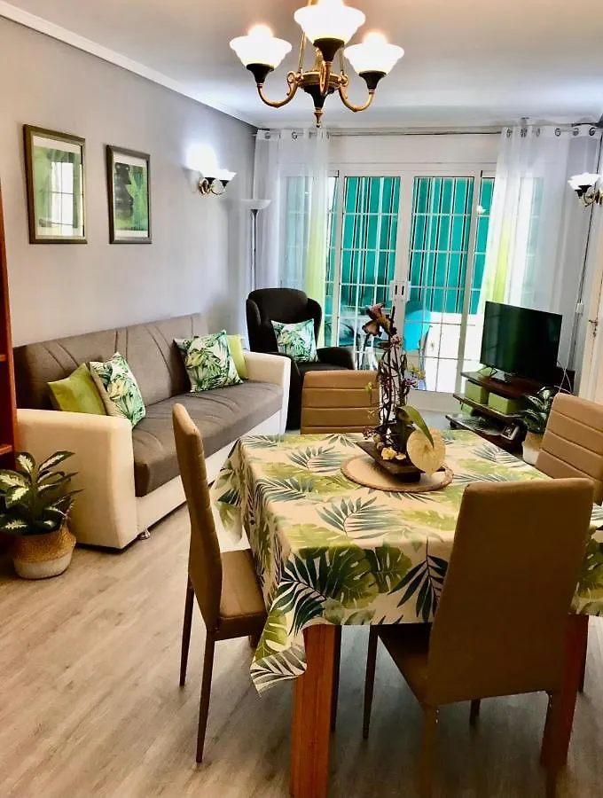 Segur De Calafell Vacation Apartment